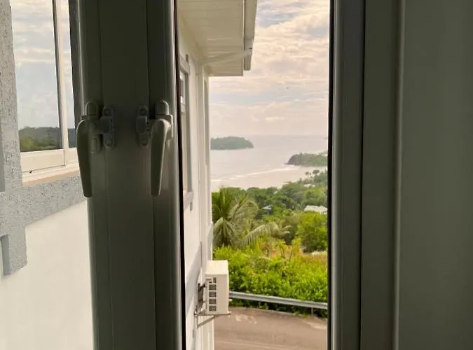 Apartment Western Ocean Breeze Self Catering Victoria